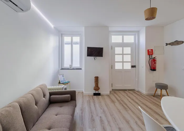 Casas Da Oliveira * Σετούμπαλ